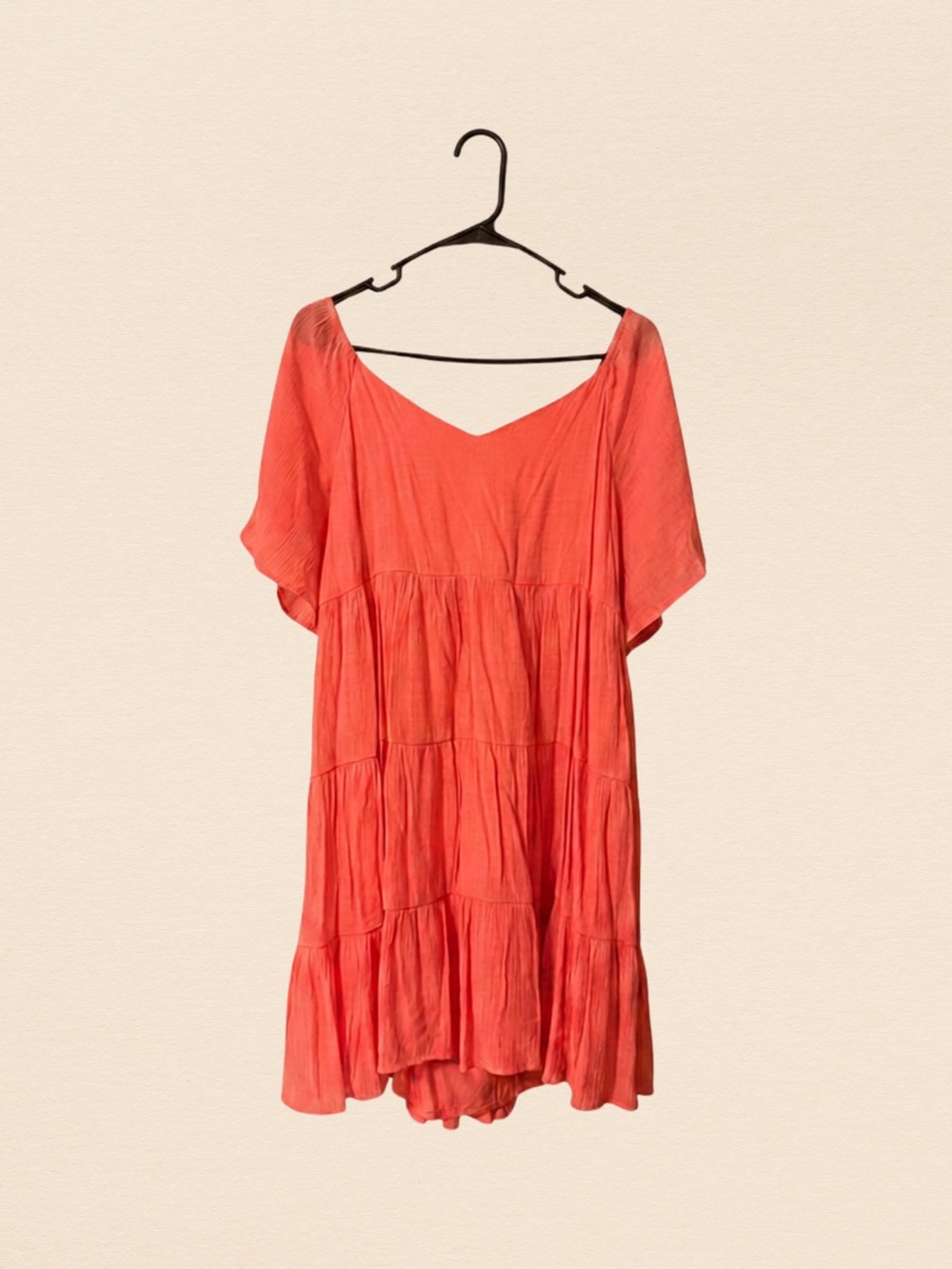 SO Coral Tiered Midi Dress